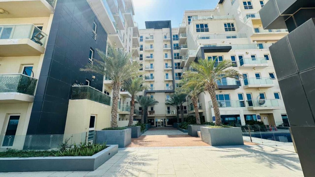 Fully Furnished Studio | Ready to Move | Chiller Free-5