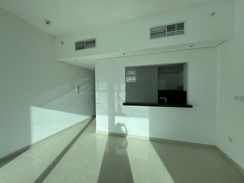 Ready to move | Spacious | Marina View-7